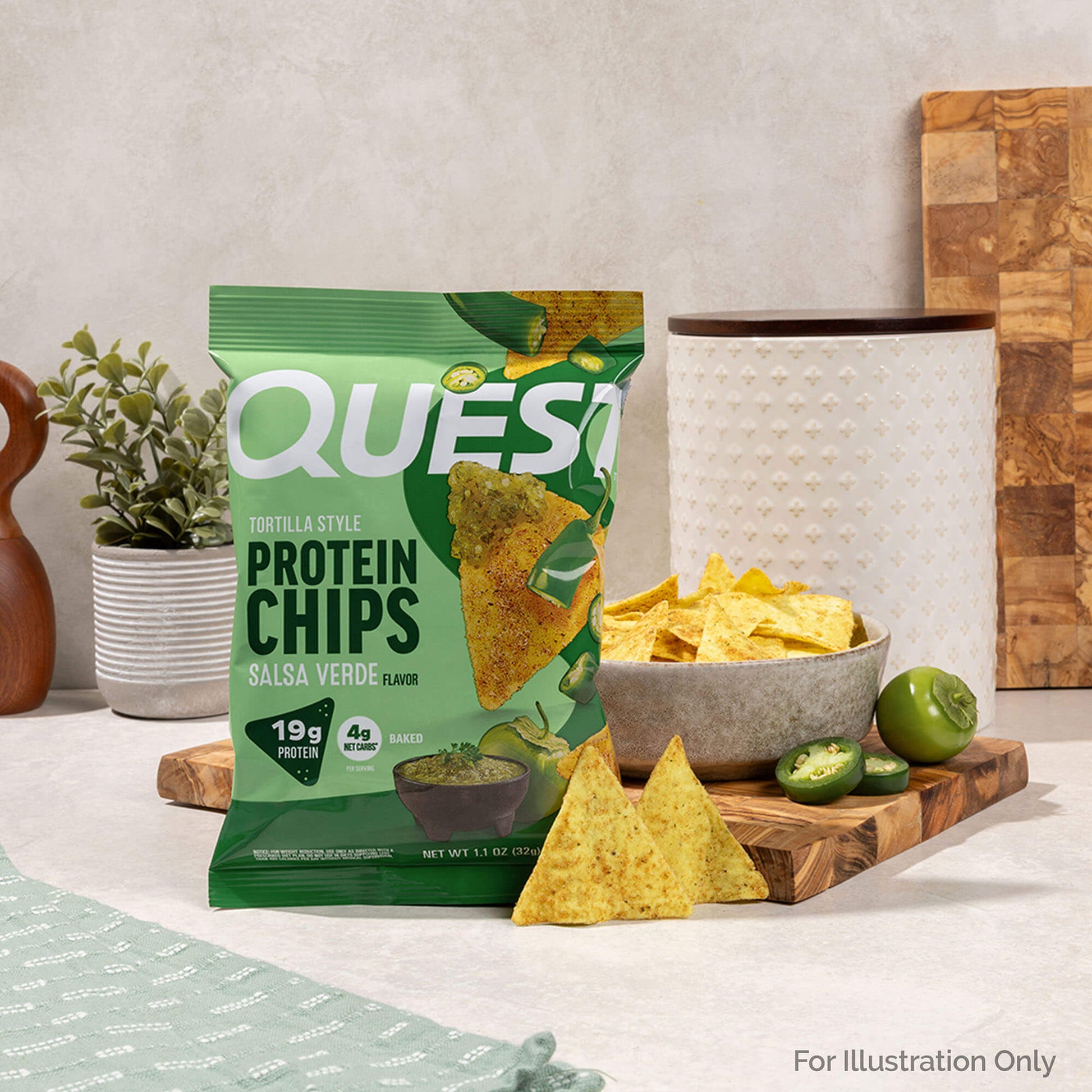 salsa-verde-tortilla-style-protein-chips-r6 qst-016419-salsa-verde-tortilla-style-protein-chips_5.jpg